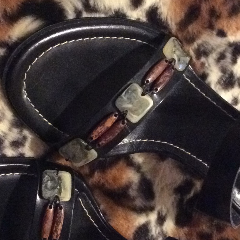 Heels - Picture 2 of 5